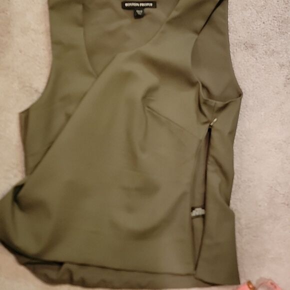NWOT Boston Proper Olive Tank Top Sz 12 - Picture 13 of 13